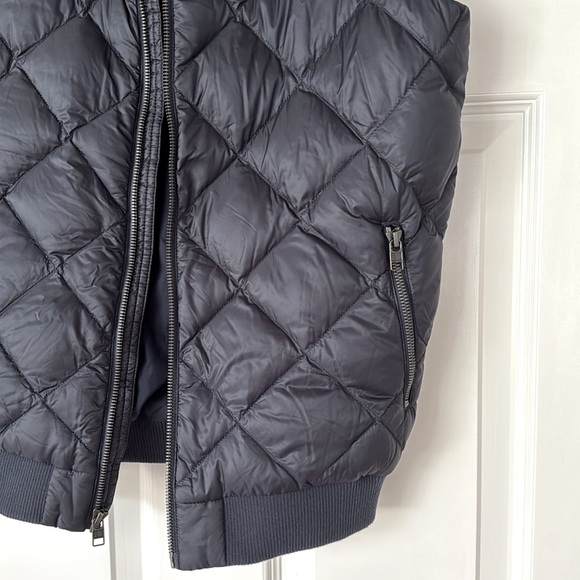 Patagonia Women’s Prow Bomber Down Vest - Picture 7 of 9